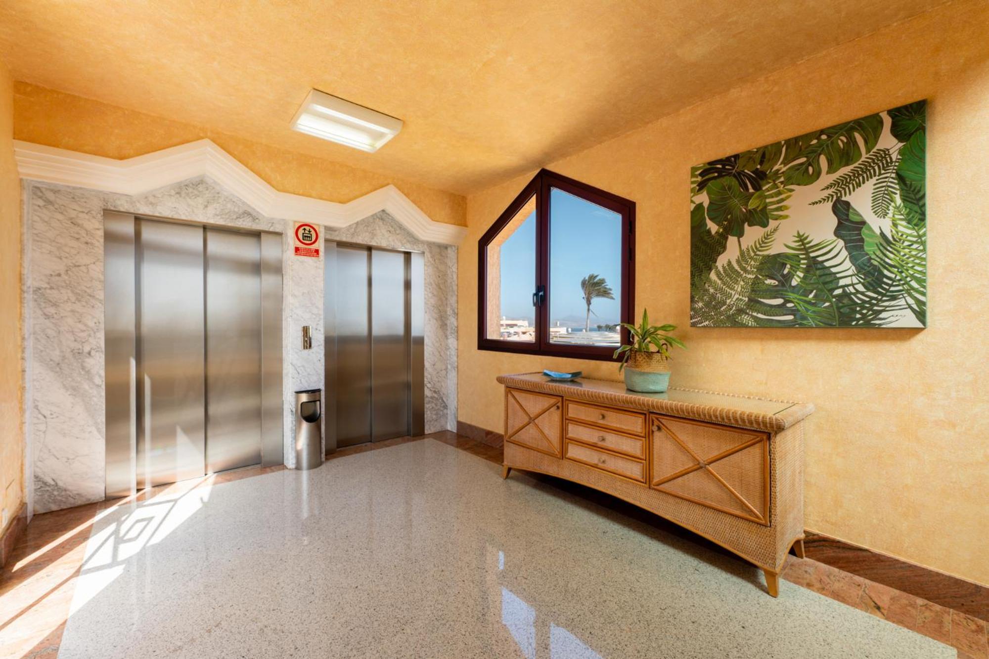 Hotel Esmeralda Maris By Livvo 4*